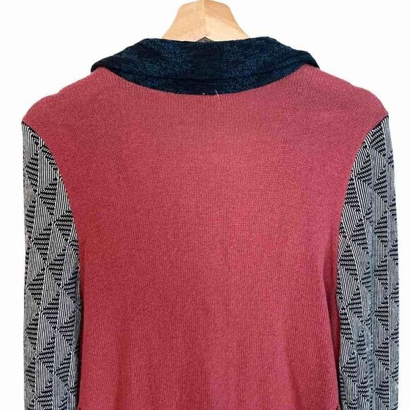 Gimmicks by BKE Mixed Pattern Cardigan - Picture 6 of 7